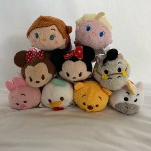 Lot of 8 Disney tsum tsums